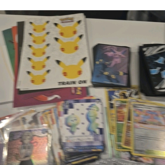 Pokemon Trading Card Collection - Multicolor Assortment - Picture 7 of 9